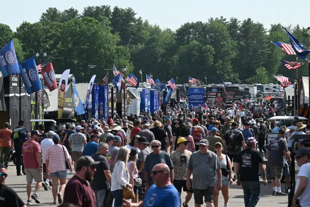 Full house at New England Dragway