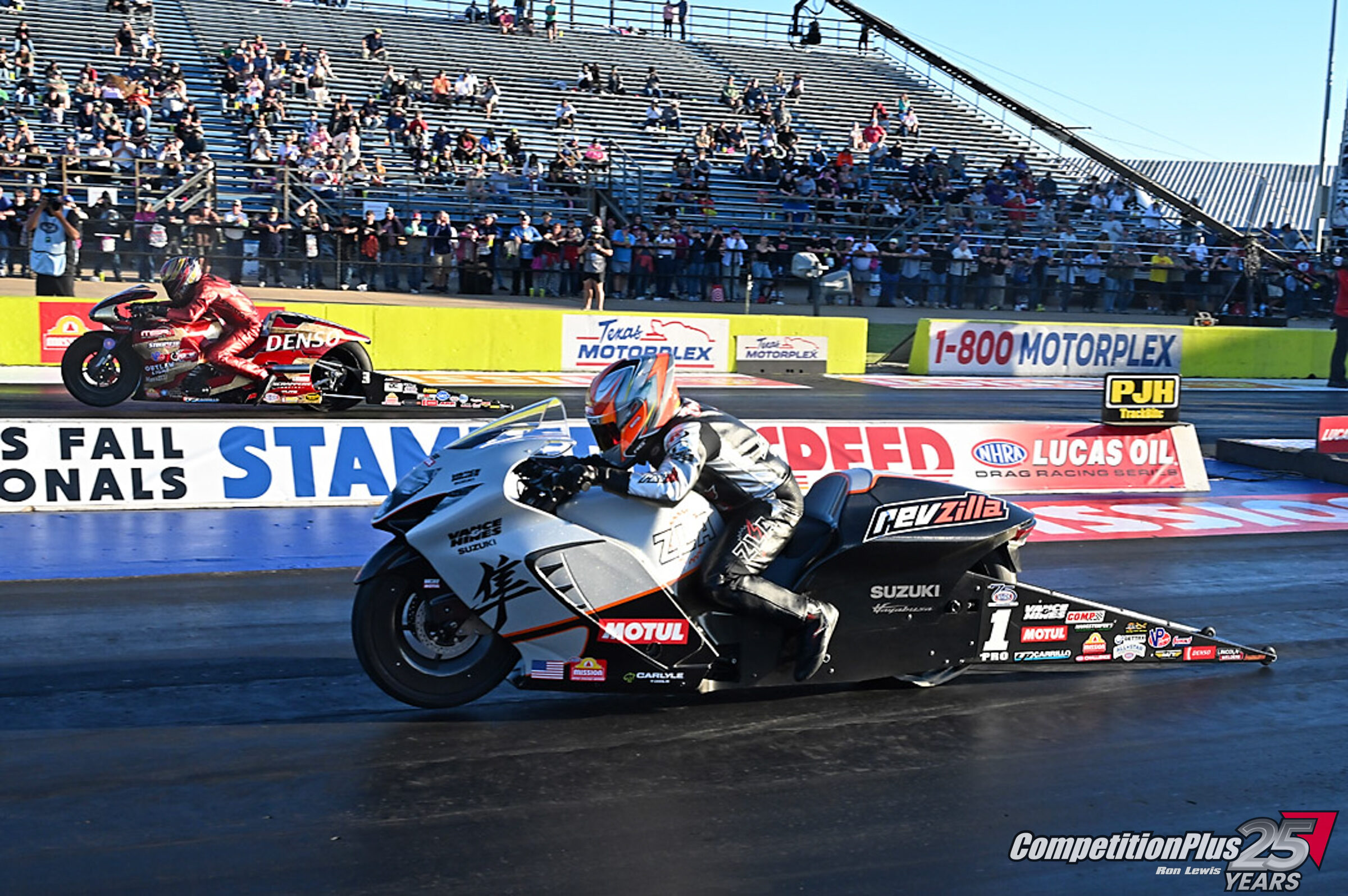 MATT SMITH BEATS RICHARD GADSON ON DALLAS HOLESHOT, KEEPS SEVENTH